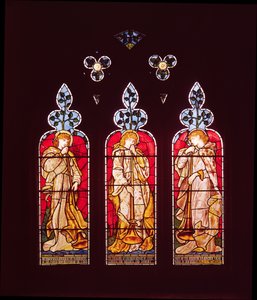 Kolme trumpetoivaa enkeliä, eteläkäytävän ikkuna, valmistaja Morris, Marshall, Faulkner and Co. (lasimaalaus) tekijältä Edward Burne Jones